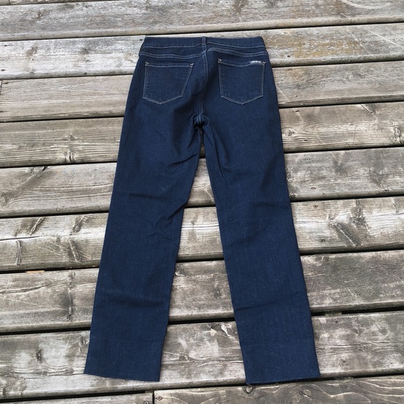 Eddie Bauer High Rise Slim Straight Jeans - Picture 11 of 12